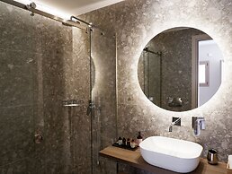 Kaiser Luxury Suites