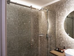 Kaiser Luxury Suites