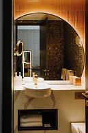 The Motley Hotel Richmond, Tapestry Collection by Hilton