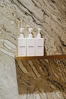 The Motley Hotel Richmond, Tapestry Collection by Hilton