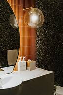 The Motley Hotel Richmond, Tapestry Collection by Hilton