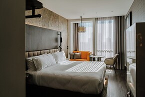 The Motley Hotel Richmond, Tapestry Collection by Hilton