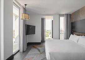 The Motley Hotel Richmond, Tapestry Collection by Hilton