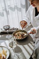 The Motley Hotel Richmond, Tapestry Collection by Hilton