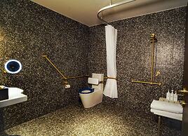 The Motley Hotel Richmond, Tapestry Collection by Hilton