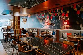 The Motley Hotel Richmond, Tapestry Collection by Hilton