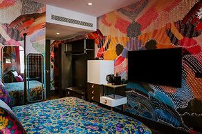 The Motley Hotel Richmond, Tapestry Collection by Hilton