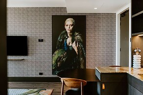 The Motley Hotel Richmond, Tapestry Collection by Hilton