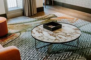 The Motley Hotel Richmond, Tapestry Collection by Hilton