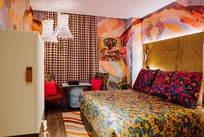 The Motley Hotel Richmond, Tapestry Collection by Hilton