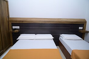 B SIX HOTEL AND LODGE