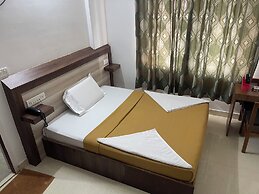 B SIX HOTEL AND LODGE