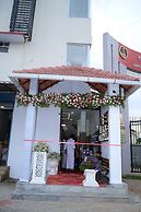 B SIX HOTEL AND LODGE