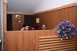 B SIX HOTEL AND LODGE