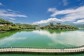 Bishui Shanju Lakeside B&B