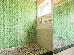 Bishui Shanju Lakeside B&B