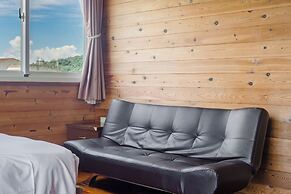 Bishui Shanju Lakeside B&B