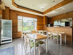 Bishui Shanju Lakeside B&B