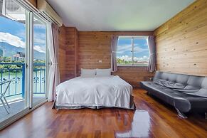 Bishui Shanju Lakeside B&B