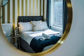 R&R Character Victorian 4-Bedroom Home