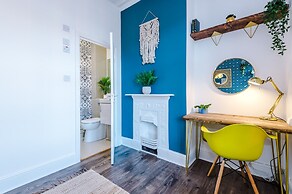 R&R Character Victorian 4-Bedroom Home