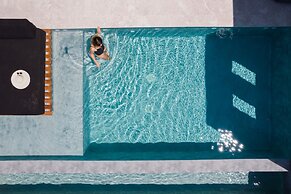 Milestones Naxos Hotel