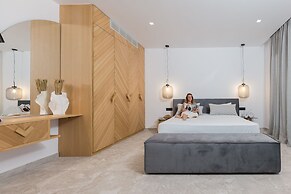 Milestones Naxos Hotel