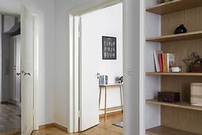 2ndhomes Central 85m2 2BR Apartment