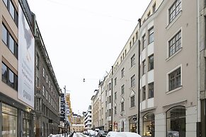 2ndhomes Central 85m2 2BR Apartment