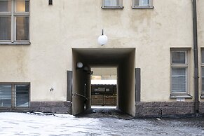 2ndhomes Central 85m2 2BR Apartment