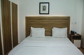 Hevee Hotels and Suites