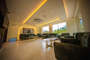 Justa Grand View Resort & Spa, Manali