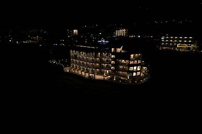 Justa Grand View Resort & Spa, Manali