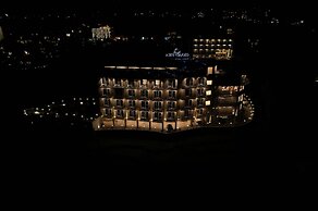 Justa Grand View Resort & Spa, Manali