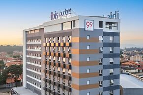 Ibis Budget Pindamonhangaba