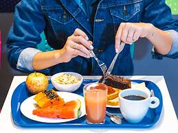 Ibis Budget Pindamonhangaba