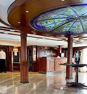 Mimi and Diamond Hotel