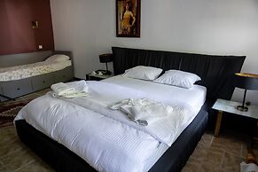 Moncheri Butik Otel & Restoran