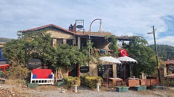 Moncheri Butik Otel & Restoran