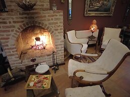 Moncheri Butik Otel & Restoran