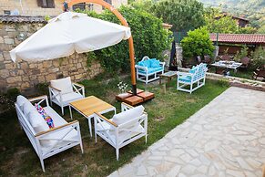 Moncheri Butik Otel & Restoran