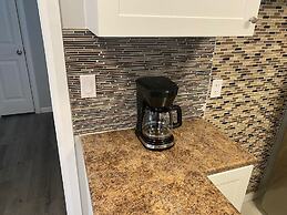 Modern 3 BR Home - Family Friendly