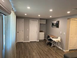 Modern 3 BR Home - Family Friendly