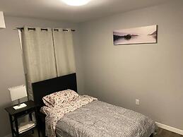 Modern 3 BR Home - Family Friendly