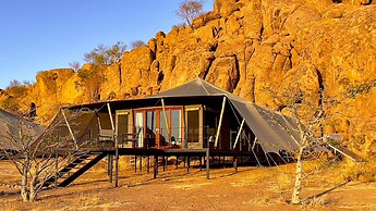 Twyfelfontein Adventure Camp