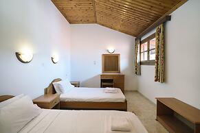 Koukounaries Beach Hotel