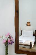 Koukounaries Beach Hotel