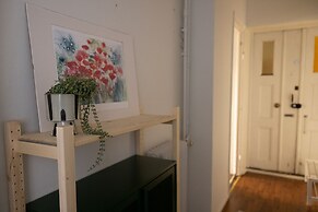 2ndhomes Cozy & Spacious 1BR Apartment