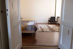 2ndhomes Cozy & Spacious 1BR Apartment