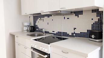 2ndhomes Bright & Spacious City Studio